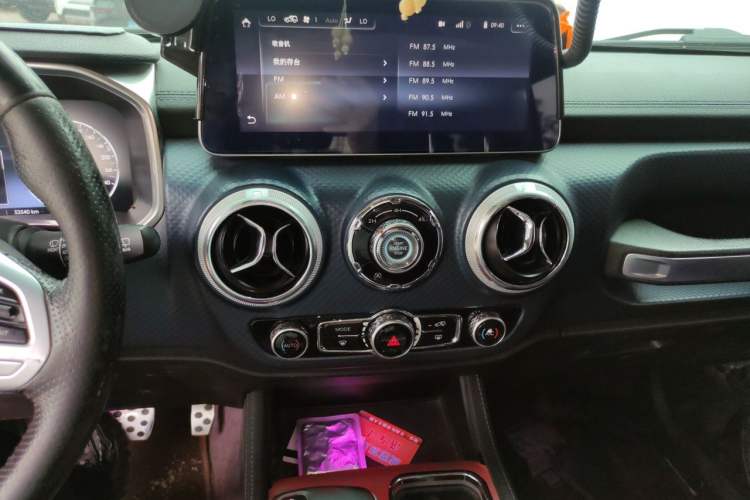 Used BAIC Off-Road BJ40 2020 2.0T Automatic Four-Wheel Drive Urban Hunter Edition Prestige Version Audio And AC Panel