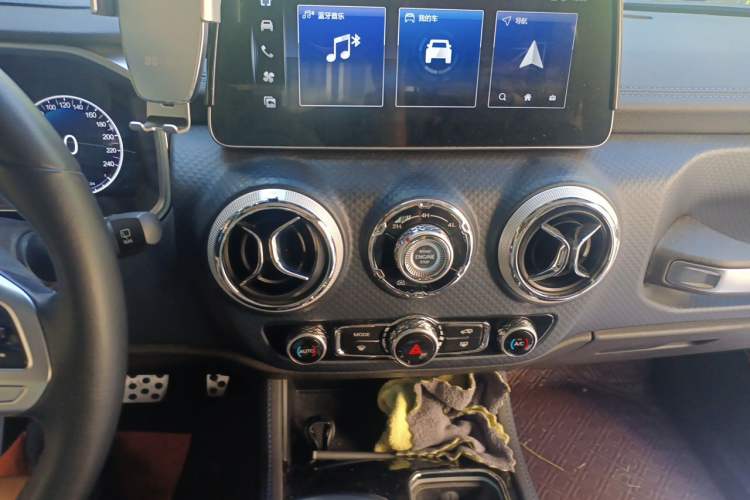 Used BAIC Off-Road BJ40 2020 2.0T Automatic Four-Wheel Drive Tribute Edition 2020 Xieke Version Audio And AC Panel