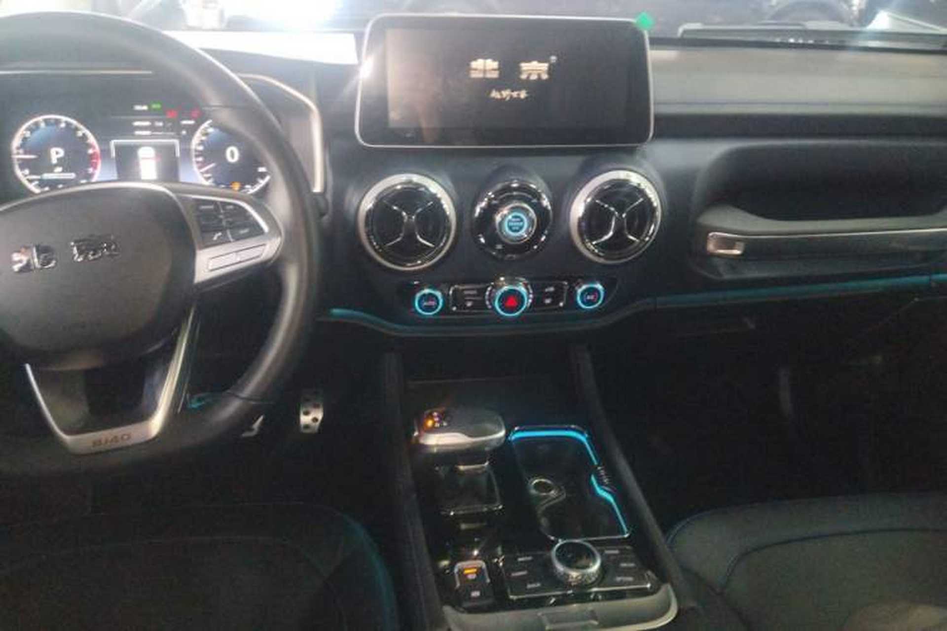 Used BAIC Off-Road BJ40 2020 2.0T Automatic Four-Wheel Drive Urban Hunter Edition Chivalrous Type Audio And AC Panel