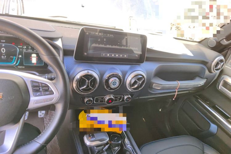 Used BAIC Off-Road BJ40 2020 2.0T Automatic Four-Wheel Drive Urban Hunter Edition Chivalrous Type Audio And AC Panel