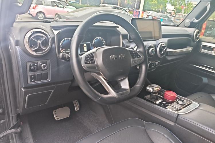 Used BAIC Off-Road BJ40 2020 2.0T Automatic Four-Wheel Drive Tribute Edition 2020 Xieke Version Center Console