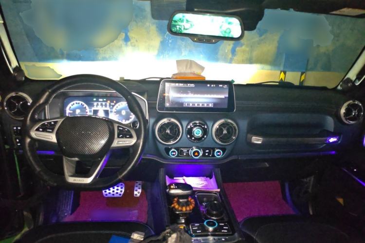 Used BAIC Off-Road BJ40 2020 2.0T Automatic Four-Wheel Drive Urban Hunter Edition Prestige Version Center Console