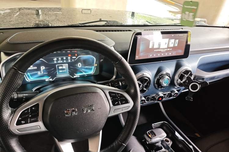 Used BAIC Off-Road BJ40 2020 2.0T Automatic Four-Wheel Drive Urban Hunter Edition Prestige Version Center Console