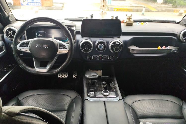 Used BAIC Off-Road BJ40 2020 2.0T Automatic Four-Wheel Drive Urban Hunter Edition Prestige Version Center Console