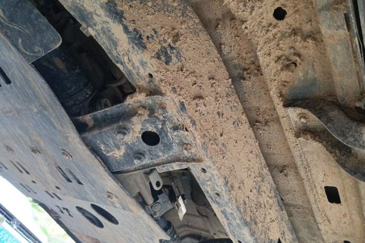 Used BAIC Off-Road BJ40 2020 2.0T Automatic Four-Wheel Drive Urban Hunter Edition Chivalrous Type Chassis Front Left