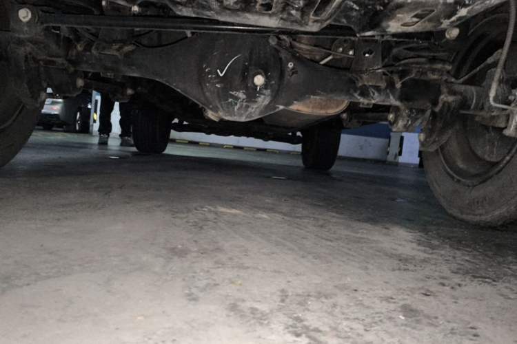 Used BAIC Off-Road BJ40 2020 2.0T Automatic Four-Wheel Drive Urban Hunter Edition Chivalrous Type Chassis Rear
