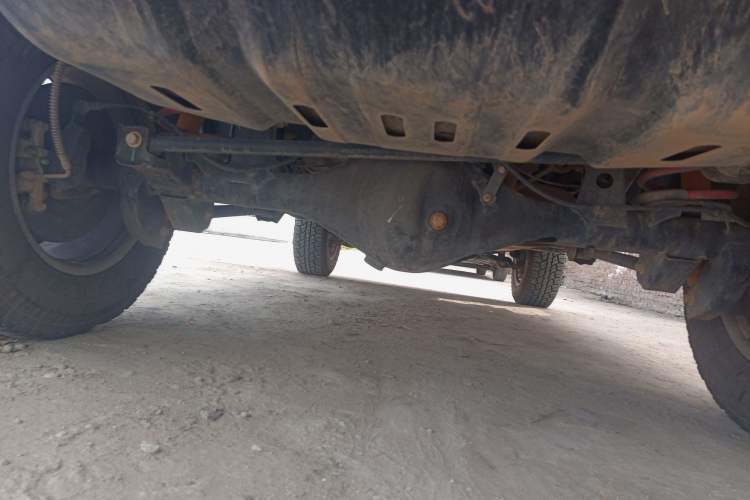 Used BAIC Off-Road BJ40 2020 2.0T Automatic Four-Wheel Drive Urban Hunter Edition Chivalrous Type Chassis Rear