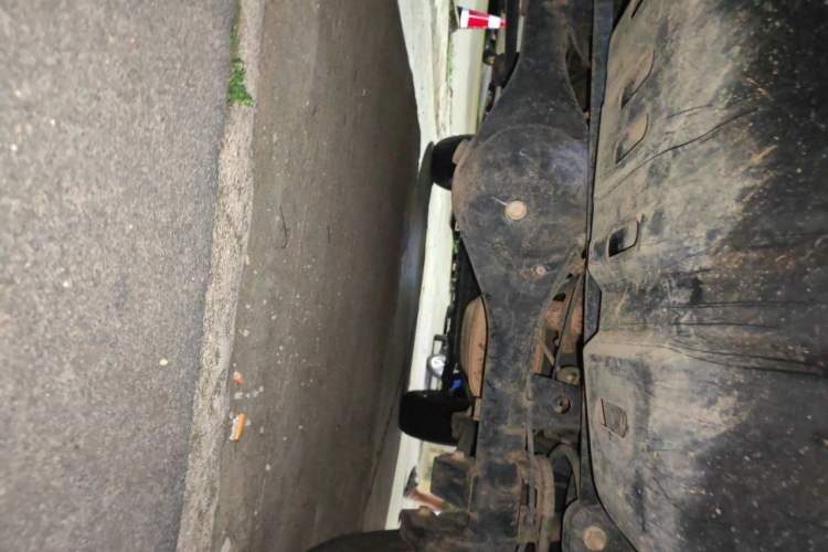 Used BAIC Off-Road BJ40 2020 2.0T Automatic Four-Wheel Drive Urban Hunter Edition Chivalrous Type Chassis Rear