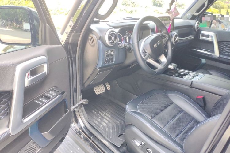 Used BAIC Off-Road BJ40 2020 2.0T Automatic Four-Wheel Drive Urban Hunter Edition Chivalrous Type Driver Seat
