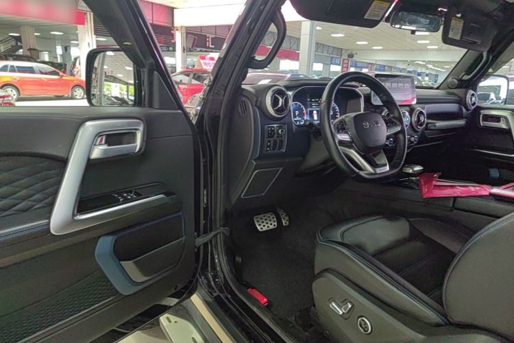 Used BAIC Off-Road BJ40 2020 2.0T Automatic Four-Wheel Drive Tribute Edition 2020 Xieke Version Driver Seat