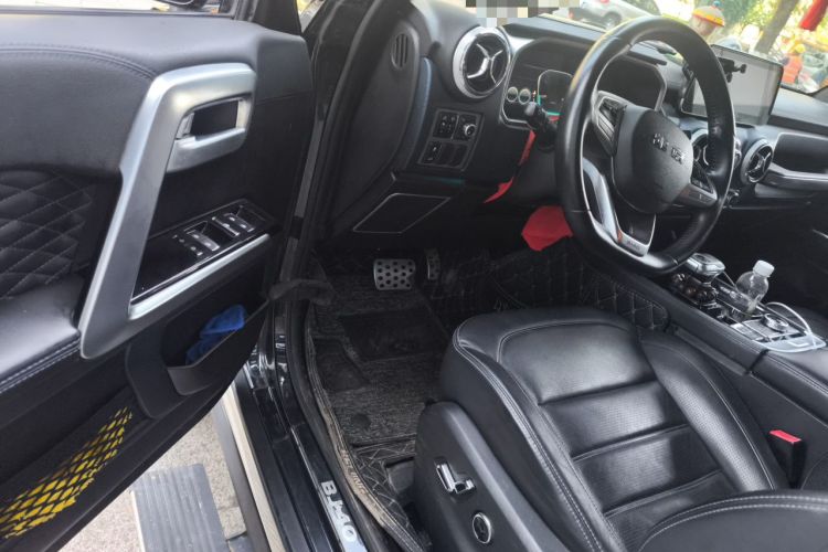 Used BAIC Off-Road BJ40 2020 2.0T Automatic Four-Wheel Drive Urban Hunter Edition Chivalrous Type Driver Seat