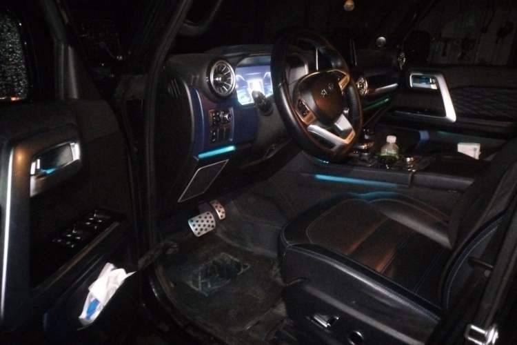 Used BAIC Off-Road BJ40 2020 2.0T Automatic Two-Wheel Drive Urban Hunter Edition Pioneer Version Driver Seat