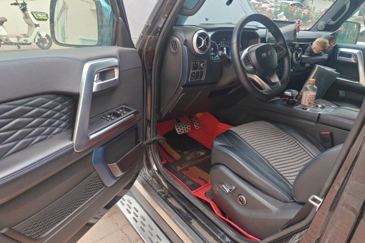 Used BAIC Off-Road BJ40 2020 2.0T Automatic Four-Wheel Drive Urban Hunter Edition Chivalrous Type Driver Seat