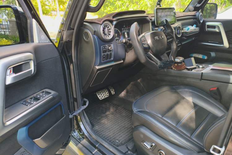 Used BAIC Off-Road BJ40 2020 2.0T Automatic Four-Wheel Drive Urban Hunter Edition Chivalrous Type Driver Seat