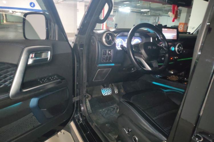 Used BAIC Off-Road BJ40 2020 2.0T Automatic Four-Wheel Drive Urban Hunter Edition Chivalrous Type Driver Seat