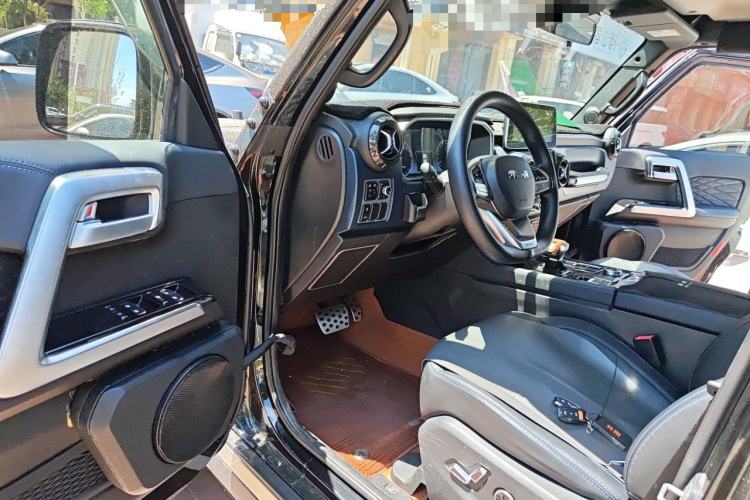 Used BAIC Off-Road BJ40 2020 2.0T Automatic Four-Wheel Drive Urban Hunter Edition Chivalrous Type Driver Seat