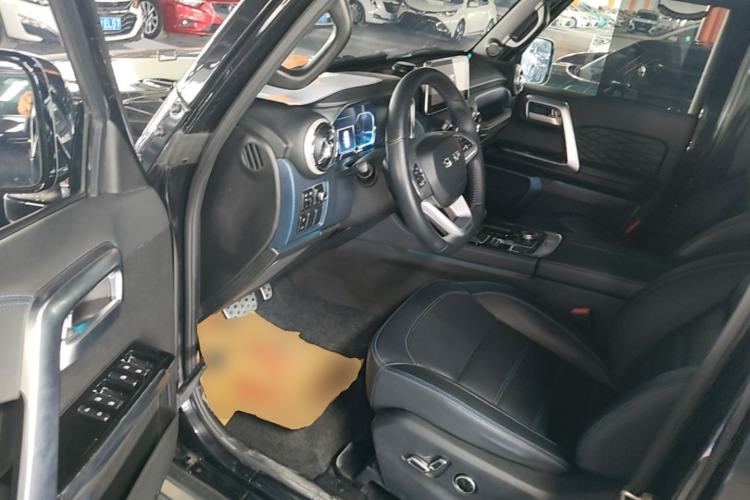 Used BAIC Off-Road BJ40 2020 2.0T Automatic Two-Wheel Drive Urban Hunter Edition Chivalrous Type Driver Seat