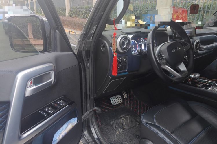 Used BAIC Off-Road BJ40 2020 2.0T Automatic Four-Wheel Drive Urban Hunter Edition Chivalrous Type Driver Seat
