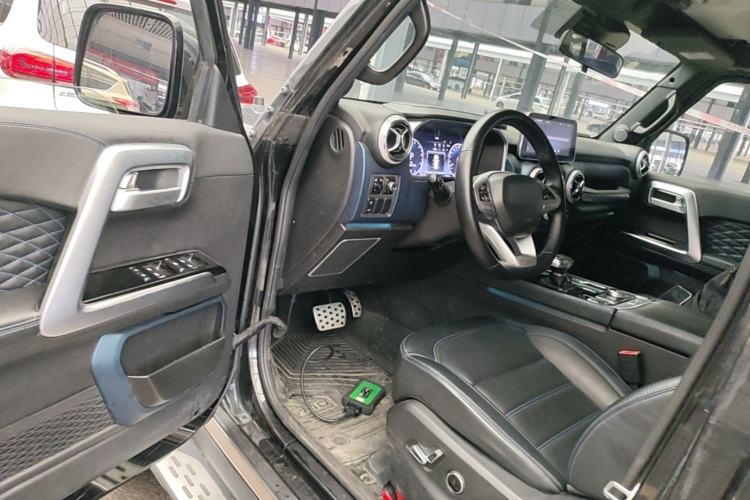 Used BAIC Off-Road BJ40 2020 2.0T Automatic Four-Wheel Drive Urban Hunter Edition Chivalrous Type Driver Seat