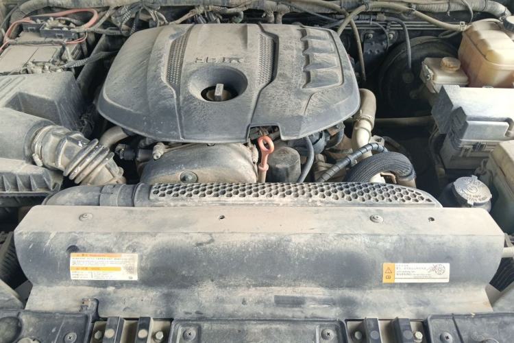 Used BAIC Off-Road BJ40 2020 2.0T Automatic Four-Wheel Drive Urban Hunter Edition Chivalrous Type Engine Bay