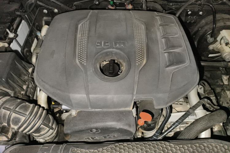 Used BAIC Off-Road BJ40 2020 2.0T Automatic Four-Wheel Drive Urban Hunter Edition Chivalrous Type Engine Bay