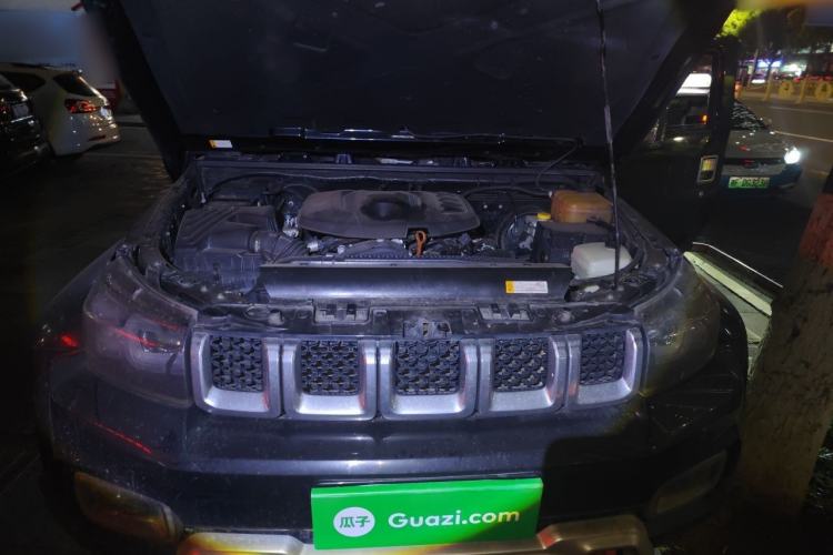 Used BAIC Off-Road BJ40 2020 2.0T Automatic Four-Wheel Drive Urban Hunter Edition Chivalrous Type Engine Bay