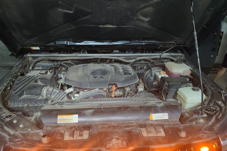 Used BAIC Off-Road BJ40 2020 2.0T Automatic Four-Wheel Drive Urban Hunter Edition Chivalrous Type Engine Bay