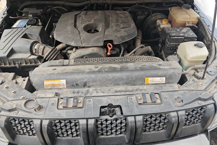 Used BAIC Off-Road BJ40 2020 2.0T Automatic Four-Wheel Drive Urban Hunter Edition Chivalrous Type Engine Bay