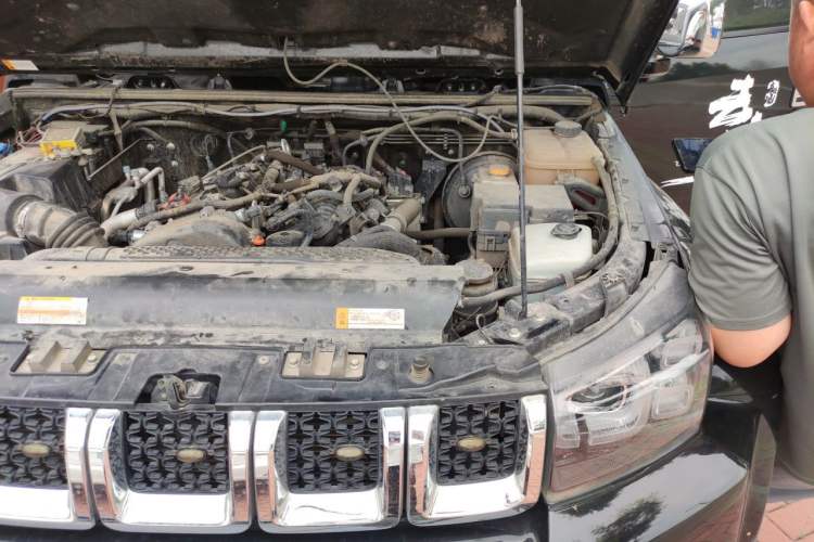Used BAIC Off-Road BJ40 2020 2.0T Automatic Four-Wheel Drive Urban Hunter Edition Prestige Version Engine Bay Left