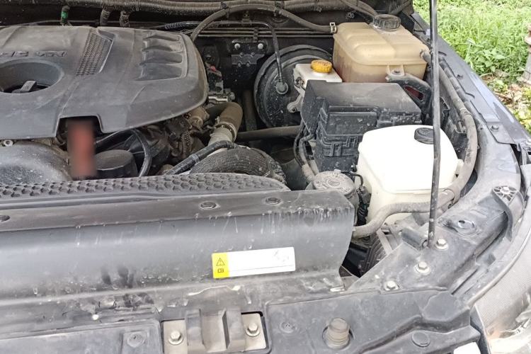 Used BAIC Off-Road BJ40 2020 2.0T Automatic Four-Wheel Drive Urban Hunter Edition Chivalrous Type Engine Bay Left