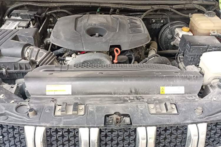 Used BAIC Off-Road BJ40 2020 2.0T Automatic Four-Wheel Drive Urban Hunter Edition Chivalrous Type Engine Bay