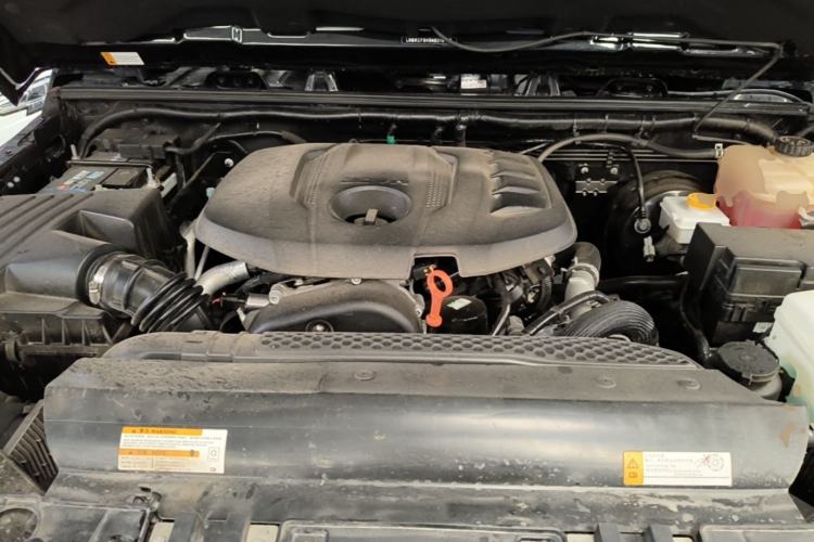Used BAIC Off-Road BJ40 2020 2.0T Automatic Four-Wheel Drive Urban Hunter Edition Chivalrous Type Engine Bay