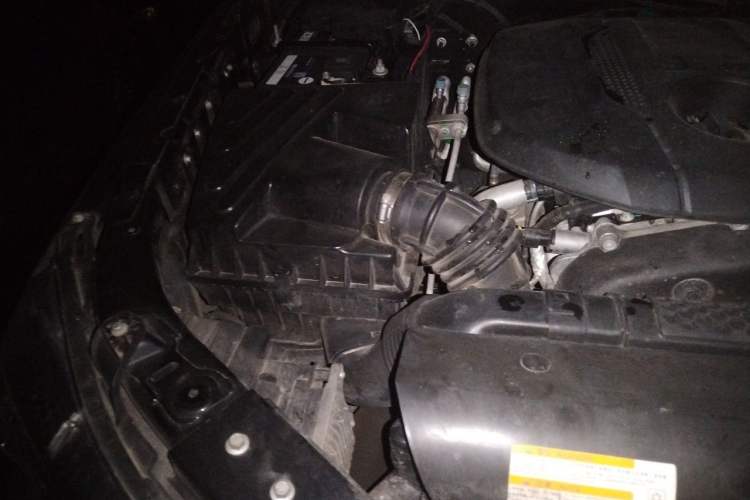 Used BAIC Off-Road BJ40 2020 2.0T Automatic Two-Wheel Drive Urban Hunter Edition Pioneer Version Engine Bay Right