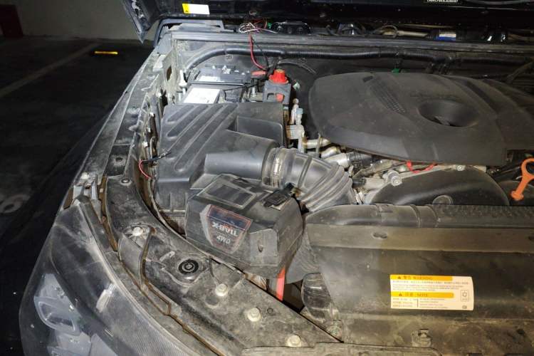 Used BAIC Off-Road BJ40 2020 2.0T Automatic Four-Wheel Drive Urban Hunter Edition Chivalrous Type Engine Bay Right