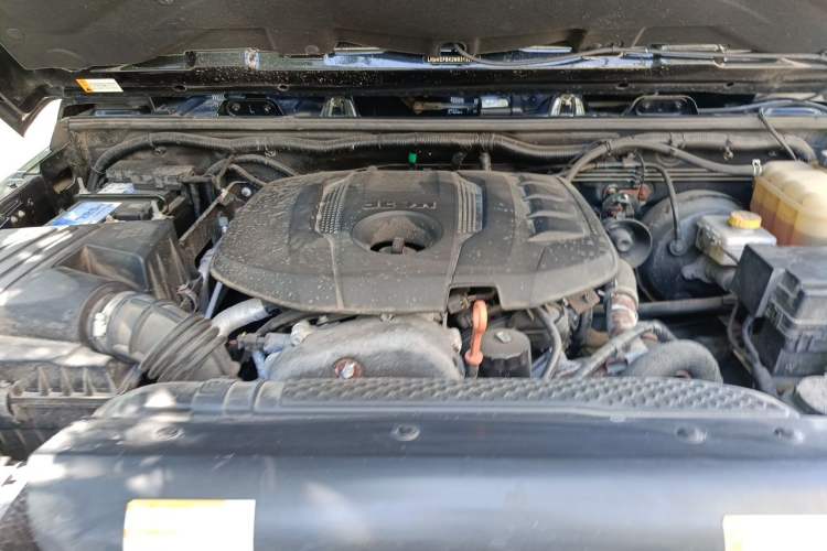Used BAIC Off-Road BJ40 2020 2.0T Automatic Four-Wheel Drive Urban Hunter Edition Chivalrous Type Engine Bay
