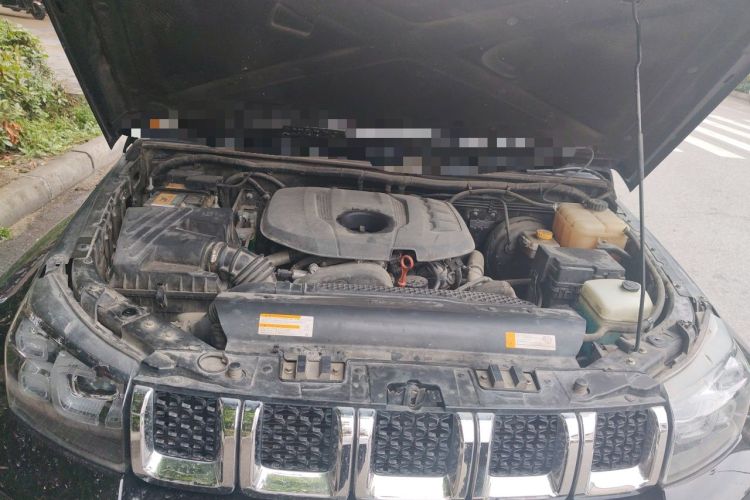 Used BAIC Off-Road BJ40 2020 2.0T Automatic Four-Wheel Drive Urban Hunter Edition Chivalrous Type Engine Bay