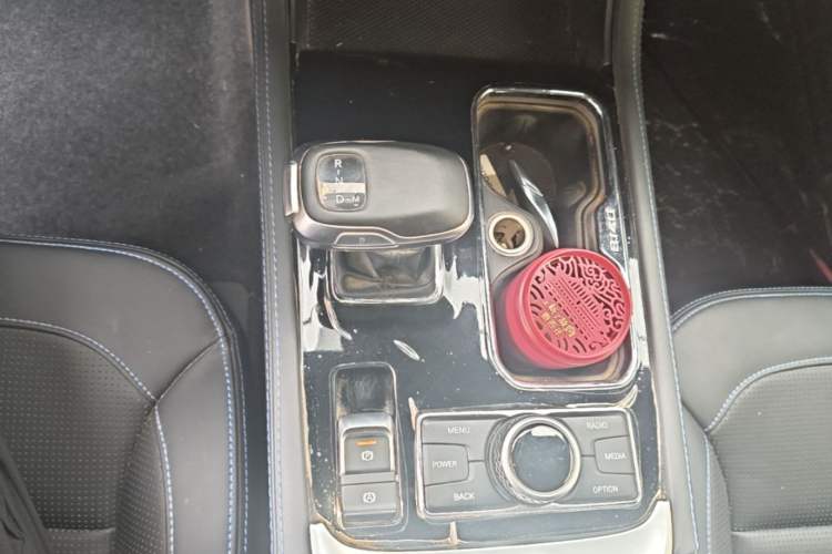 Used BAIC Off-Road BJ40 2020 2.0T Automatic Four-Wheel Drive Tribute Edition 2020 Xieke Version Gear Lever