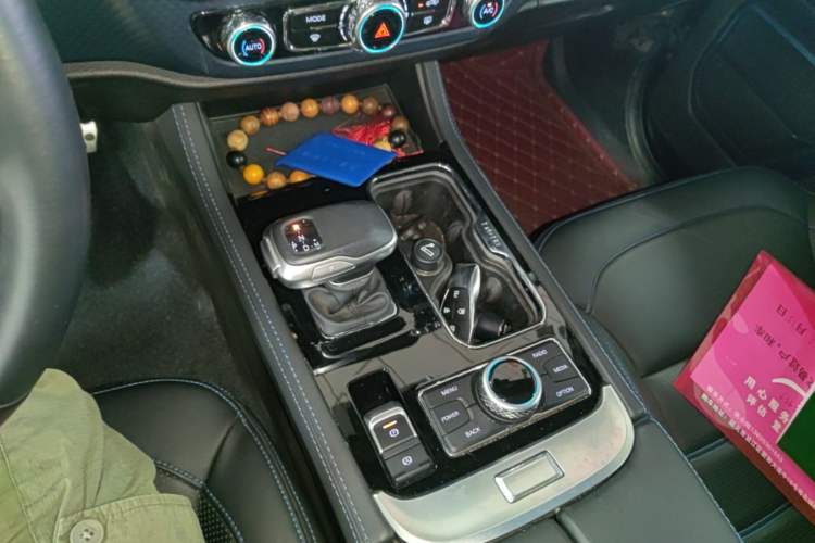 Used BAIC Off-Road BJ40 2020 2.0T Automatic Four-Wheel Drive Tribute Edition 2020 Xieke Version Gear Lever
