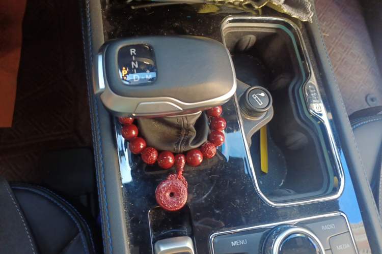 Used BAIC Off-Road BJ40 2020 2.0T Automatic Four-Wheel Drive Tribute Edition 2020 Xieke Version Gear Lever