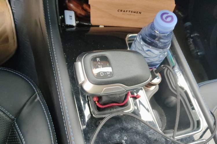 Used BAIC Off-Road BJ40 2020 2.0T Automatic Four-Wheel Drive Urban Hunter Edition Prestige Version Gear Lever