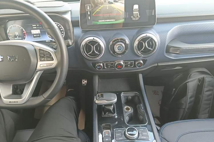 Used BAIC Off-Road BJ40 2020 2.0T Automatic Four-Wheel Drive Urban Hunter Edition Chivalrous Type Gear Lever