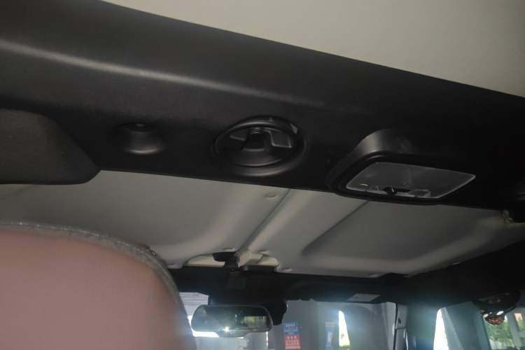 Used BAIC Off-Road BJ40 2020 2.0T Automatic Four-Wheel Drive Urban Hunter Edition Prestige Version Headliner