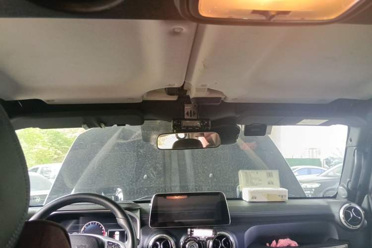 Used BAIC Off-Road BJ40 2020 2.0T Automatic Four-Wheel Drive Urban Hunter Edition Chivalrous Type Headliner