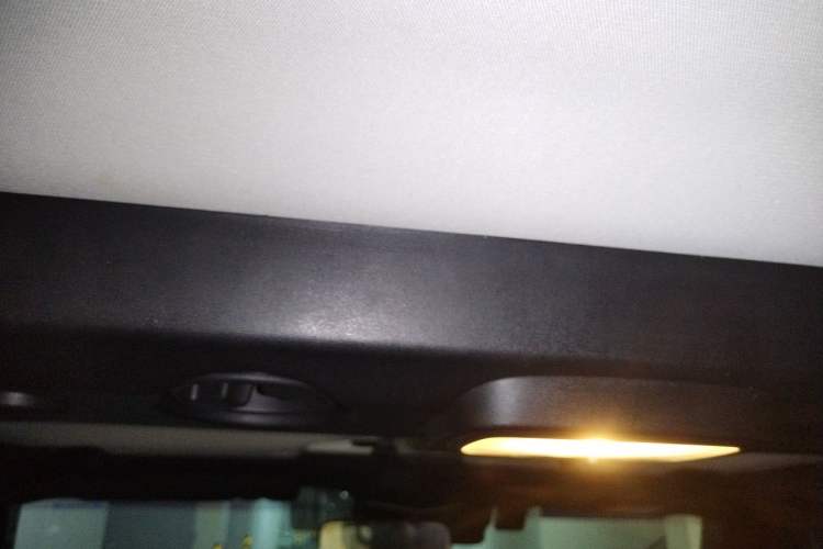 Used BAIC Off-Road BJ40 2020 2.0T Automatic Two-Wheel Drive Urban Hunter Edition Chivalrous Type Headliner