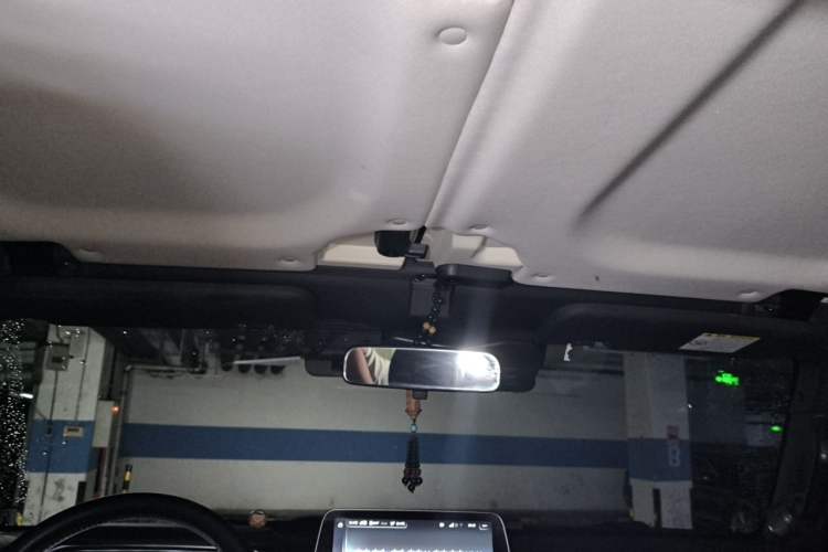 Used BAIC Off-Road BJ40 2020 2.0T Automatic Four-Wheel Drive Urban Hunter Edition Chivalrous Type Headliner