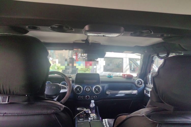 Used BAIC Off-Road BJ40 2020 2.0T Automatic Four-Wheel Drive Urban Hunter Edition Chivalrous Type Headliner