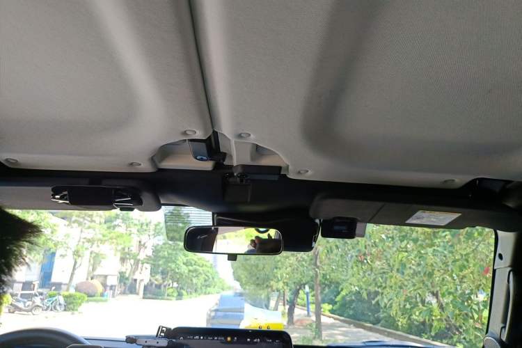 Used BAIC Off-Road BJ40 2020 2.0T Automatic Four-Wheel Drive Urban Hunter Edition Chivalrous Type Headliner
