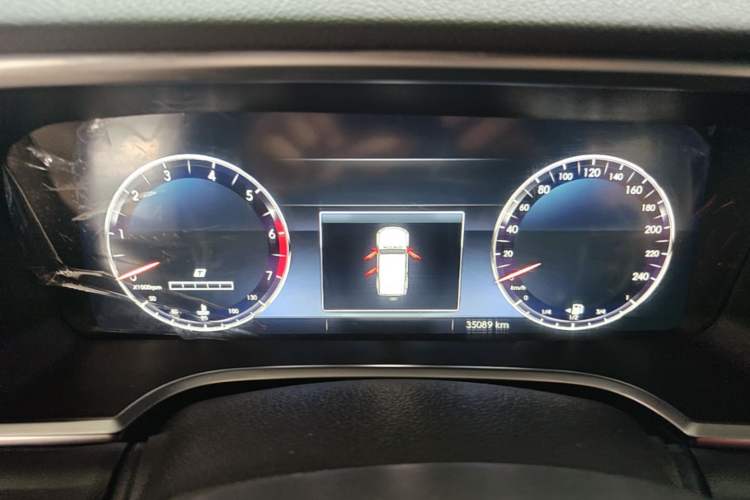 Used BAIC Off-Road BJ40 2020 2.0T Automatic Four-Wheel Drive Urban Hunter Edition Chivalrous Type Instrument Cluster
