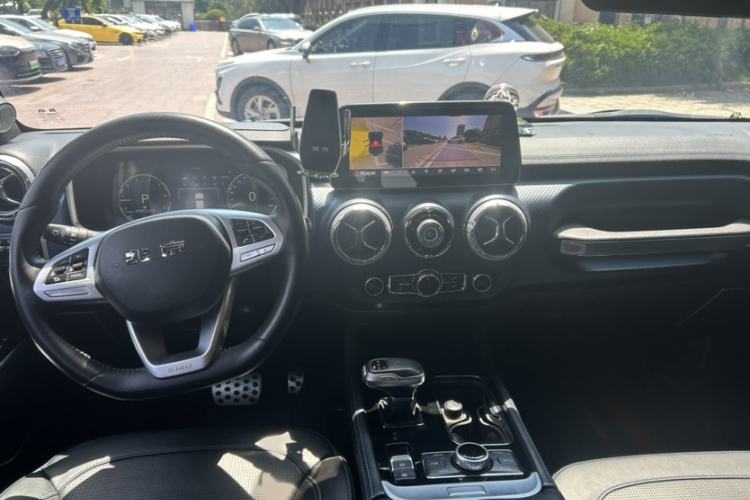 Used BAIC Off-Road BJ40 2020 2.0T Automatic Four-Wheel Drive Urban Hunter Edition Chivalrous Type Interior 1