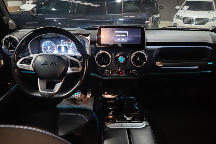 Used BAIC Off-Road BJ40 2020 2.0T Automatic Four-Wheel Drive Urban Hunter Edition Chivalrous Type Interior 2